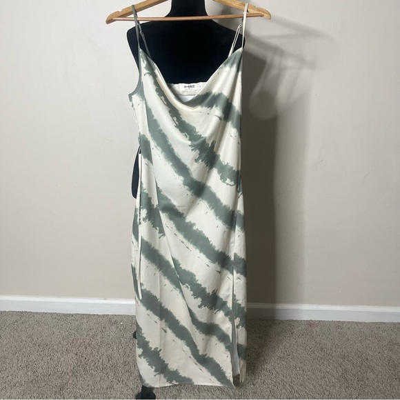 4th + Reckless Women’s Green Ivory Tie Dye Cowl Neck Midi Slip Dress Sz 8 Tall - Picture 7 of 9